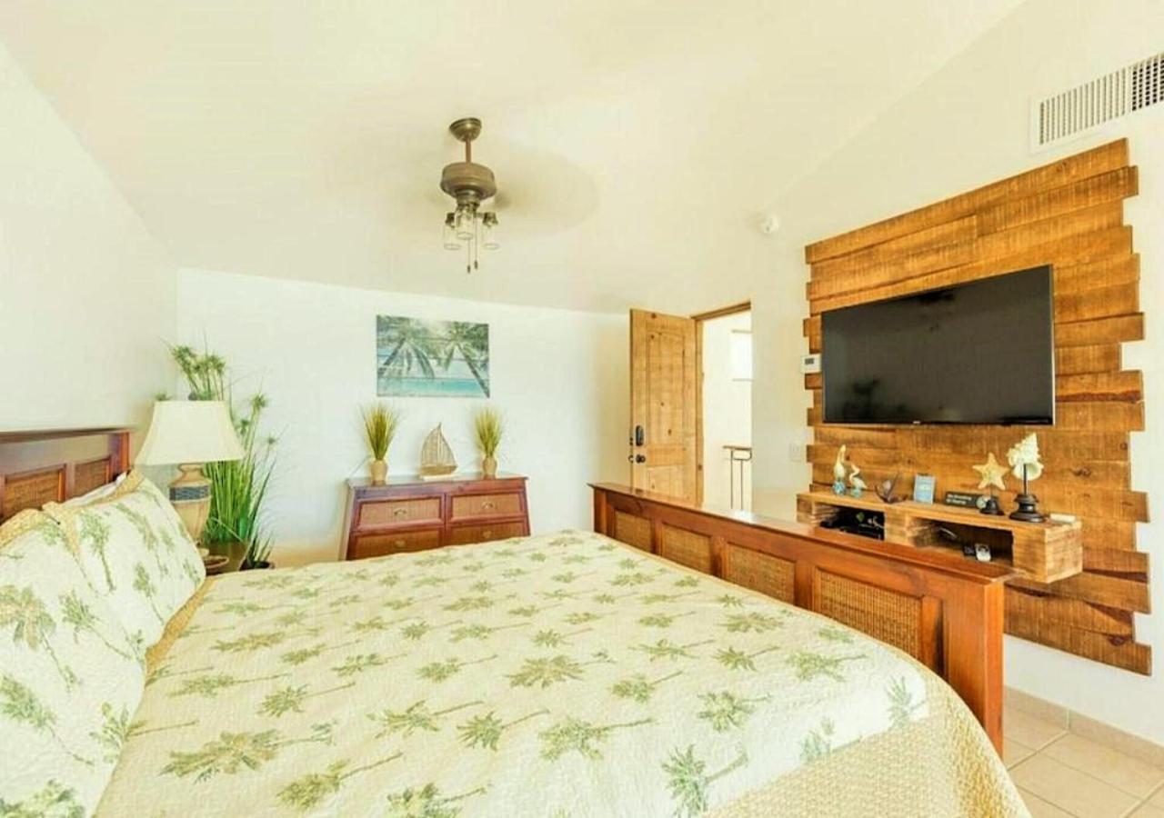 Right On The Beach! Rocky Point Condo Rental - 2 Bedroom Penthouse Beachfront Экстерьер фото