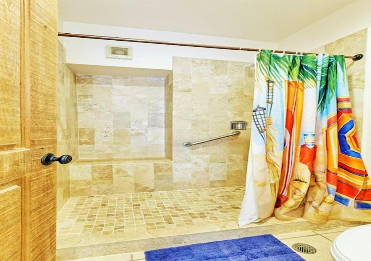 Right On The Beach! Rocky Point Condo Rental - 2 Bedroom Penthouse Beachfront Экстерьер фото