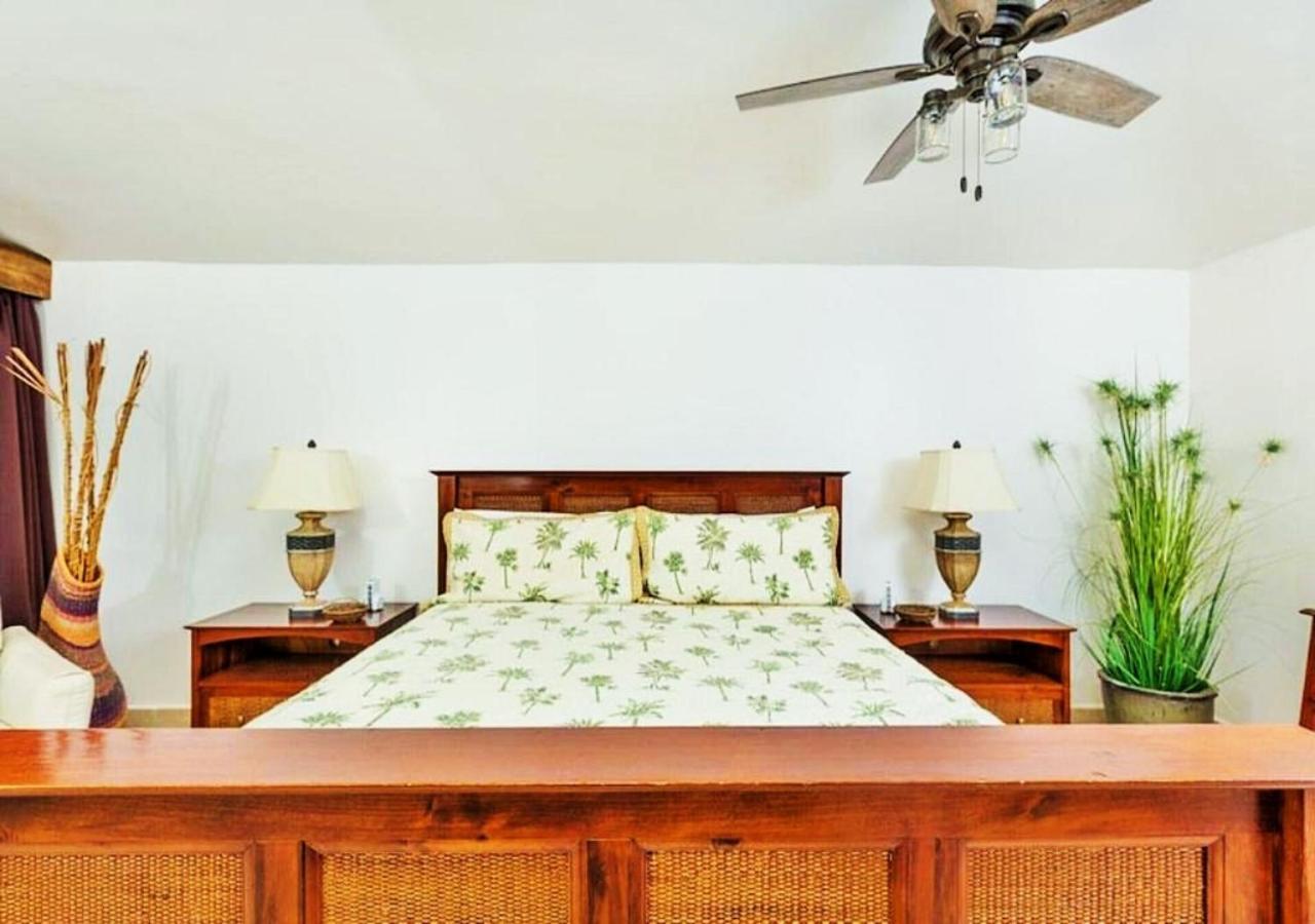 Right On The Beach! Rocky Point Condo Rental - 2 Bedroom Penthouse Beachfront Экстерьер фото
